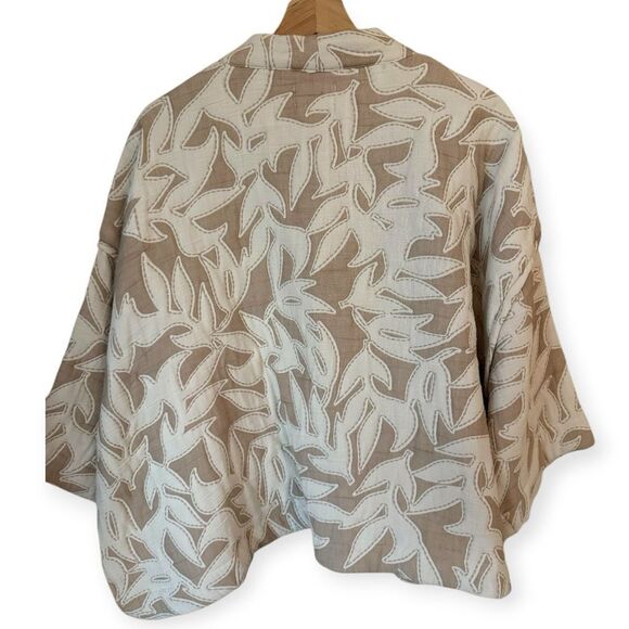 Universal Threads Quilted Kimono Cardigan - Picture 5 of 9